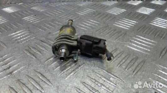 Форсунка бензиновая toyota tacoma (5MF10B705)