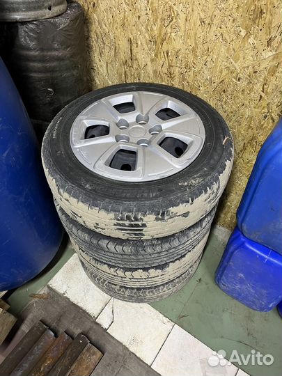 Колёса в сборе летние