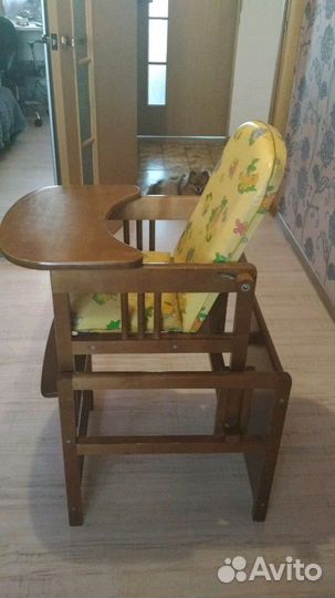 Стул для кормления ребенка