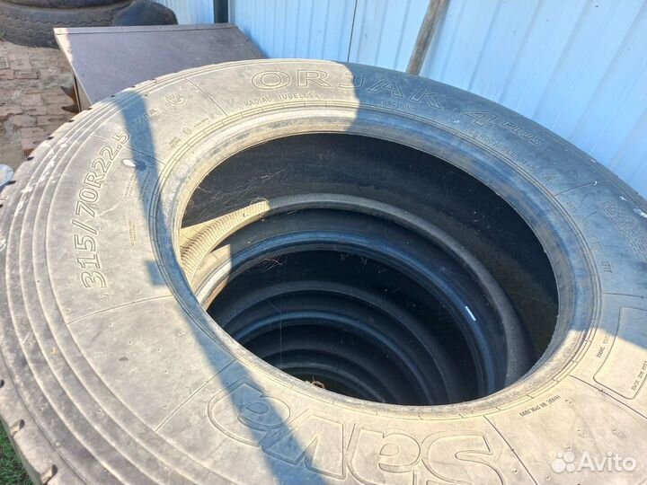 Грузовые шины бу ведущие 315/70/22.5