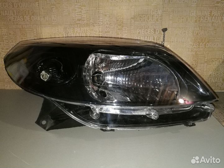 Фара передняя чёрная на Сандеро, Сандеро Степвэй