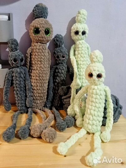 Игрушка вязаная инопланетяне