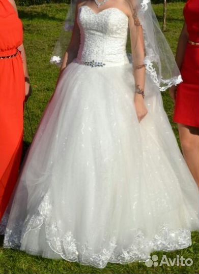 Свадебное платье