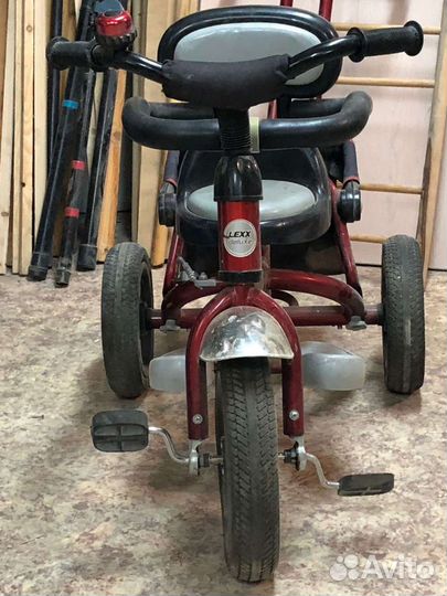 Детский трехколесный велосипед