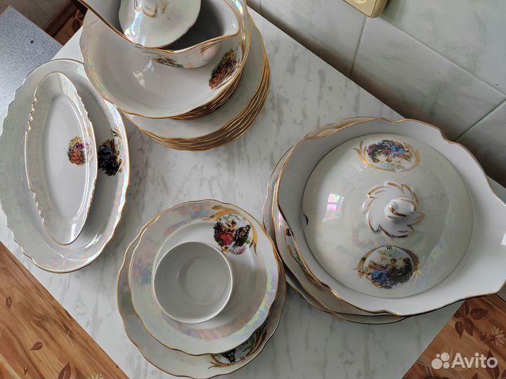 Набор столовой посуды на 6 персон. Фарфор. СССР