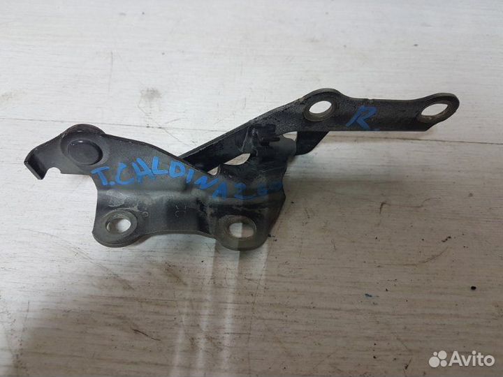 Петля капота правая Toyota Caldina CT216 3CT 2000