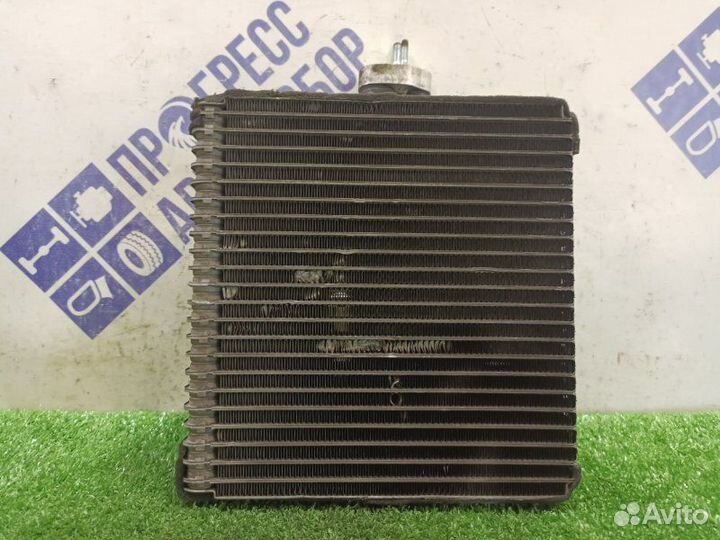 Радиатор кондиционера Hyundai Terracan внедорожник