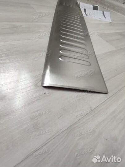 Накладка на задний бампер Mercedes Vito W638 96-03