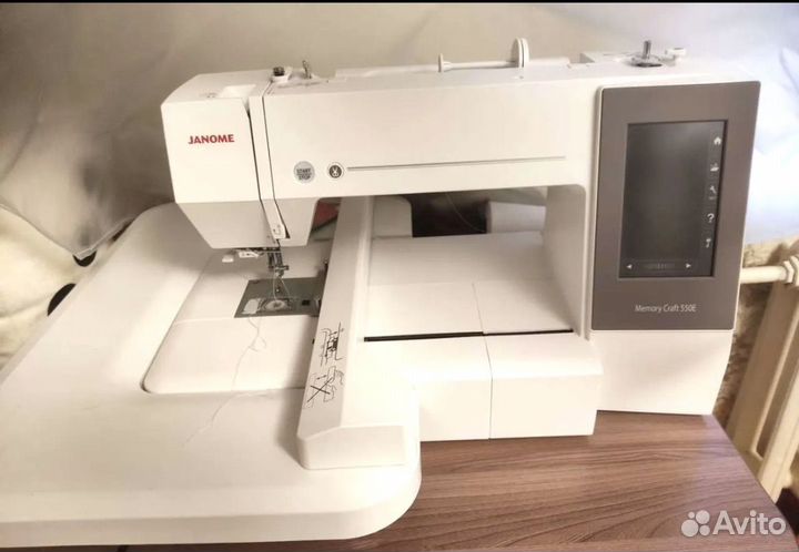 Вышивальная машина Janome 550e