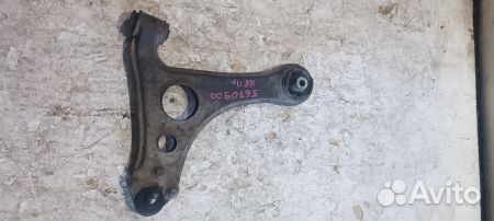 Рычаг передний правый нижний A1683302407