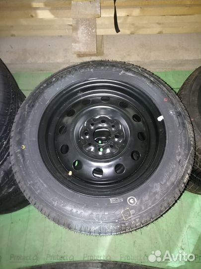 Accelera 651 175/65 R14