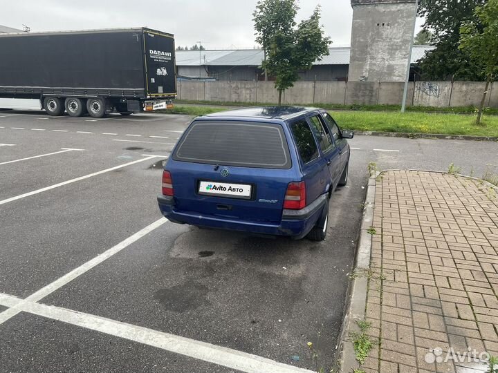 Volkswagen Golf 1.8 МТ, 1994, 100 000 км