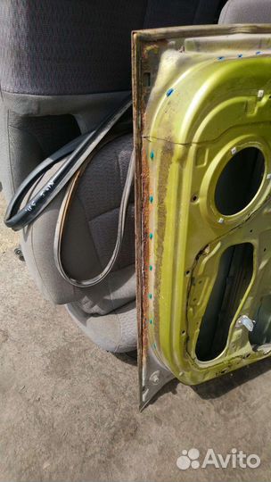 Дверь передняя правая kia rio 1 универсал