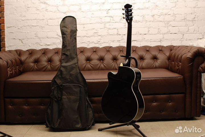 Электроакустическая гитара + Аксессуары