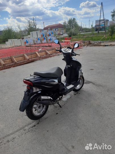 Скутер bt49qt-12e