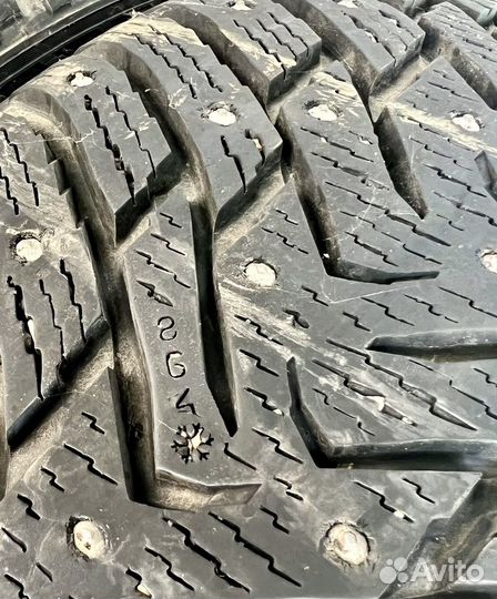 Nokian Tyres Hakkapeliitta 8 255/40 R18 99T
