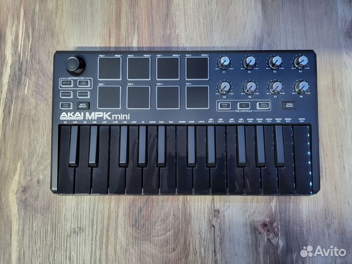 Миди клавиатура Akai Pro MPK Mini MK2
