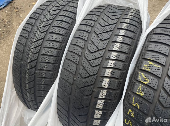 Pirelli Winter Sottozero 3 205/45 R17