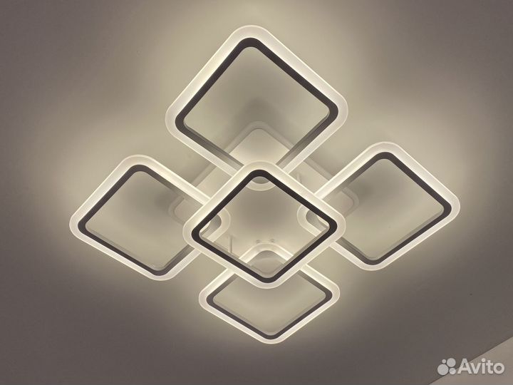 Светодиодная люстра на 20кв\м