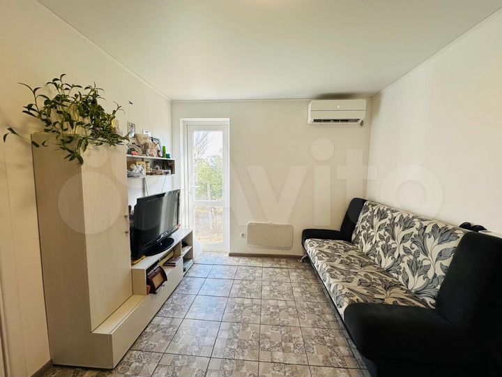 Дом 58 м² на участке 5 сот.