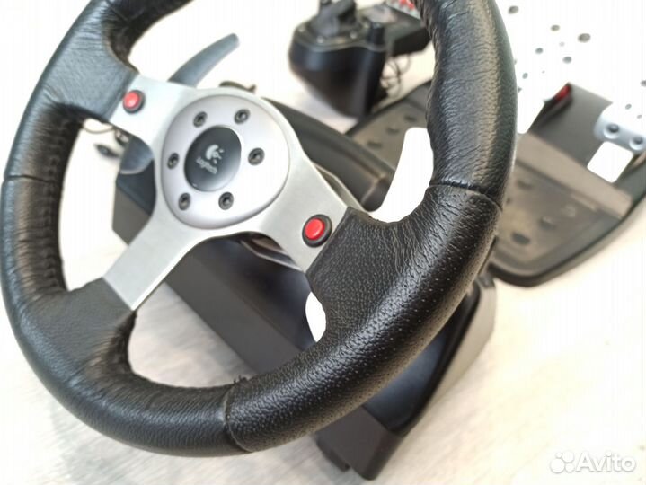 Руль Logitech G25