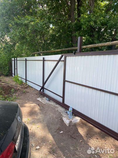 Заборы из профнастила