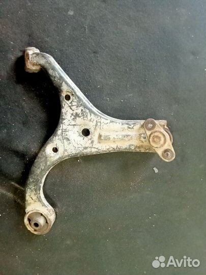 Рычаг подвески передний левый Hyundai Verna 2008