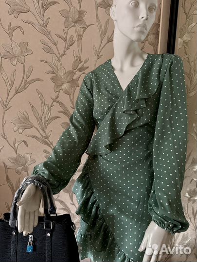 Платье женское новое в горох 50