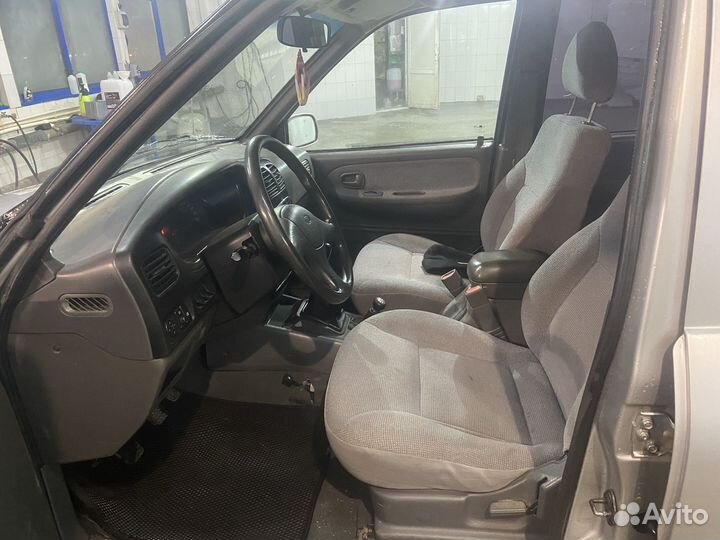 Kia Sportage 2.0 МТ, 2003, 100 000 км