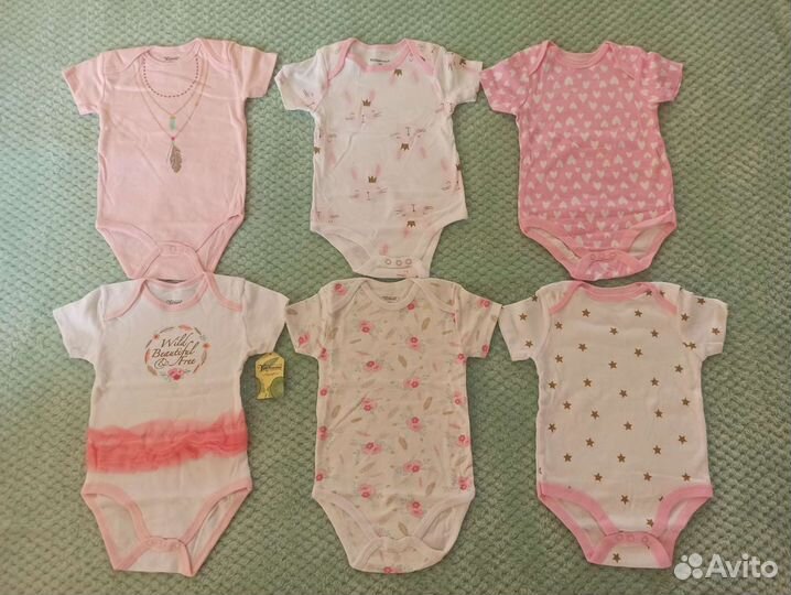 Детские новые вещи - боди, носки, слюнявчики