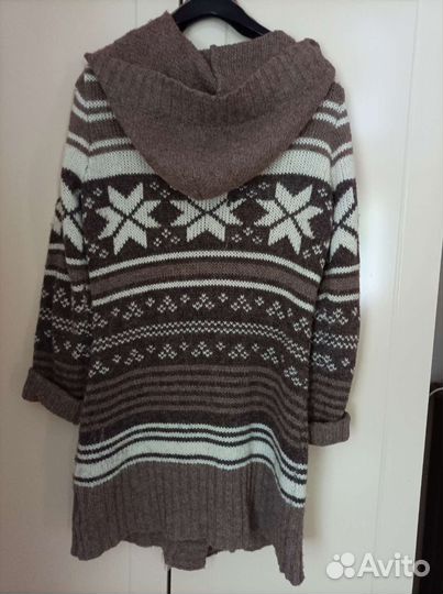 Кардиган вязаный