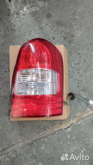 Фонарь задний правый mazda mpv