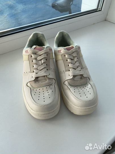 Кроссовки Stradivarius 37/38 размер