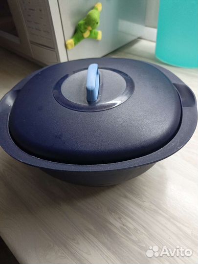 Tupperware. Ёмкость 1,8л