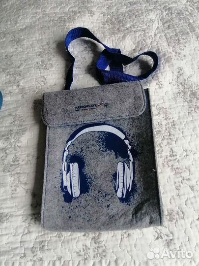 Детские рюкзаки и сумка через плечо