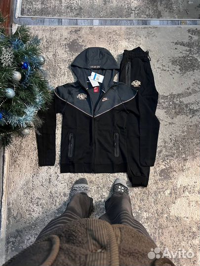 Nike Tech Fleece Synaworld central cee