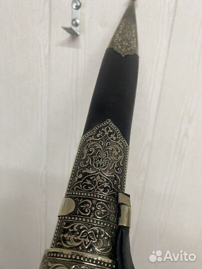 Кавказский кинжал