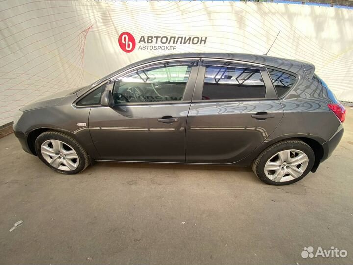 Opel Astra 1.6 AT, 2010, 130 500 км