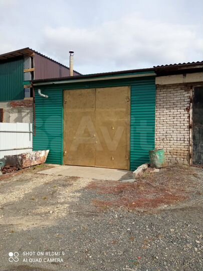 Гараж, > 30 м²