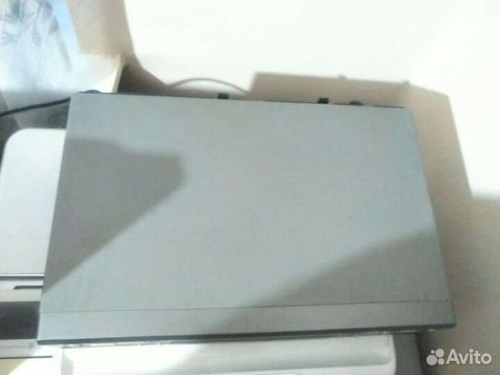 Видеомагнитофон LG L315