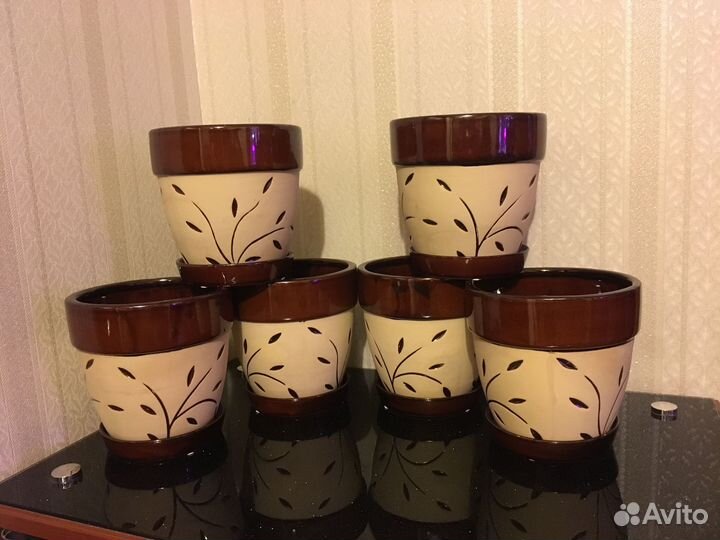 Керамические горшки бежево-коричневые