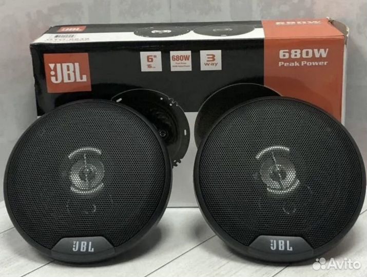 Автомобильные колонки jbl
