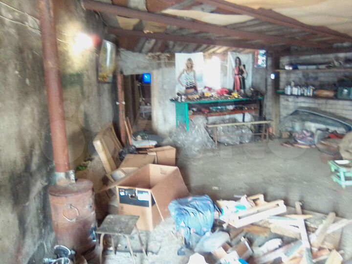 Гараж, > 30 м²