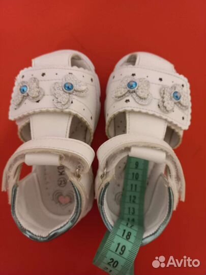 Сандалии для девочки