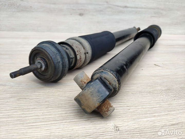 Стойка амортизатора Peugeot 406