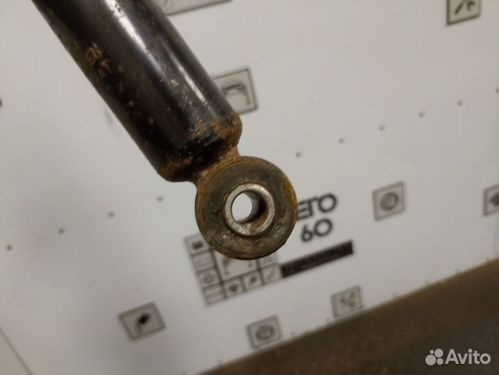 Амортизатор задний для Chrysler PT Cruiser