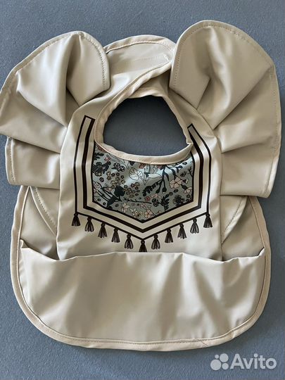 Слюнявчик нагрудник новые