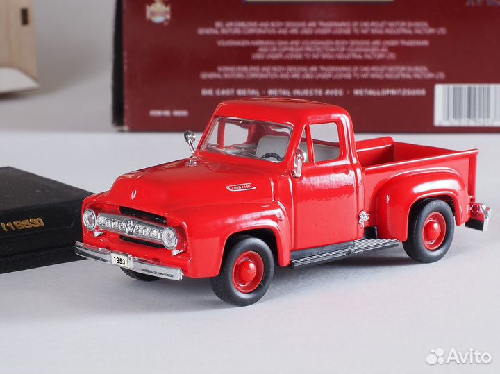 Модель Ford Pick Up F100