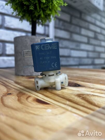 Delonghi электромагнитный клапан 2-х ходовой