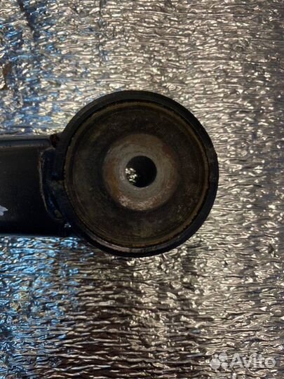 Подушка опора двигателя Toyota Highlander 3.5